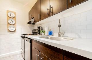 Ultimate Getaway Apartment w/ Firepit & Fitness! - Phoenix - 6