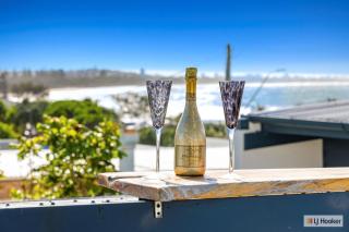 Luxe on the Beach Coastal Elegance with Rooftop - Kingscliff - 9