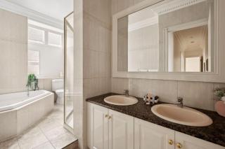 53 Malop by Regional Escapes - Geelong - 2