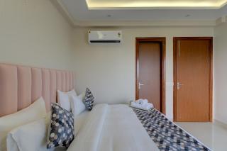 The Lodgers 1 BHK Serviced Apartments Near Artemis Hospital Sector 52 - Gurgaon - 6
