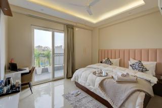 The Lodgers 1 BHK Serviced Apartments Near Artemis Hospital Sector 52 - Gurgaon - 0