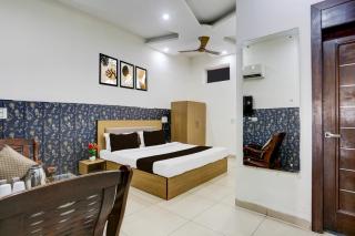 Hotel O Lohgarh Road Zirakpur Formerly JB Plaza - Zirakpur - 7