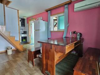 Yeosu Geumo Island Village Pension Former Dongbaekgol - Yeosu - 1