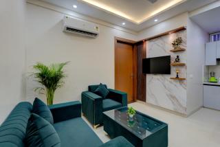 The Lodgers 1 BHK Serviced Apartments Near Artemis Hospital Sector 52 - 6