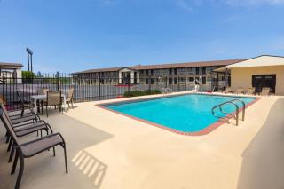 Super 8 by Wyndham Temple S General Bruce - Temple - 3