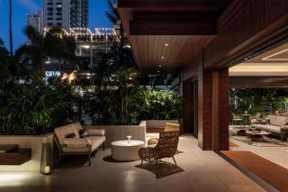 The Ambassador of Waikiki, Tapestry Collection by Hilton - Honolulu - 0