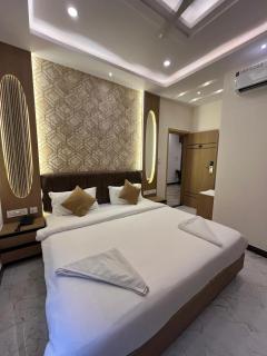 UPTOWN Inn - Bangalore - 1
