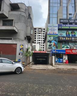 Hotel Shiv Kartik - Surat - 4