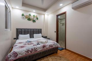 Fortune Home Service Apartment 3 Bhk, J-267, SAKET - 1