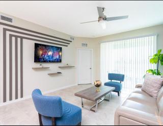 Amazing Townhome With Lake View At Storey Lake Resort - 6