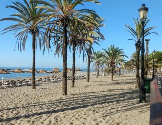 Escapada perfecta en Marbella terraza, piscina parking y sol - Marbella - 0