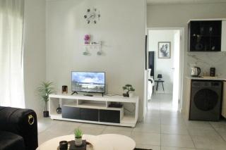 Waterfall City 1 bed Apartment - Midrand - 0
