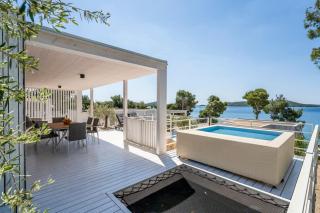 Victorie Villa Buqez - Drage - 0