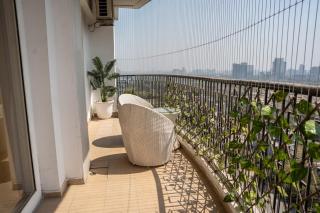 Stunning Style Suite - Noida - 9