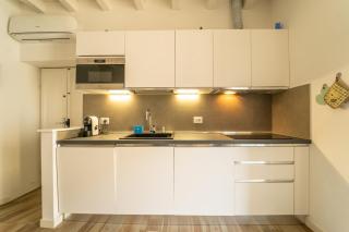 Lovely apartment in the walled city with WiFi e AC - 7