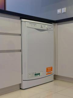 Stylish 2BR Retreat in JVC - 2