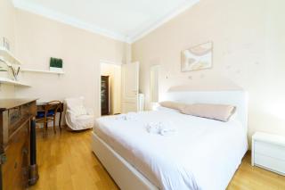 Intrho Vintage Central Flat - Milan - 4
