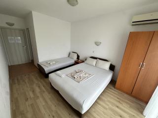 Guesthouse Apartments - 3