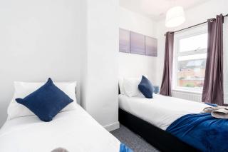Convenient 4 Bedroom Home in Central Grimsby - Grimsby - 6
