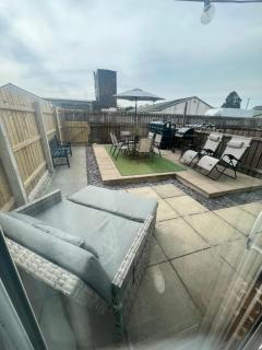 North Coast home away from home - Ballymoney - 9