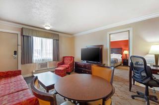 Best Western PLUS Mirage Hotel and Resort - High Level - 4