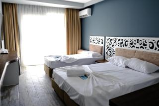 KUPALA BEACH HOTEL - 9