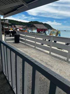 Khafi Chalet - Long Beach - Kampong Pasir Panjang - 2