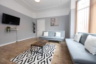 Spacious 1 Bed Apartment in Liverpool - Sleeps 6 - 5