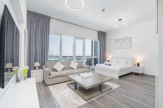 Free housekeeping visits during your stay - StayShort - Stylish Studio Apartment in Tecom's Prime Location - 5