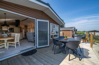 Antler Lodge - Meadows Retreat Lodge Park - Plumbland - 2