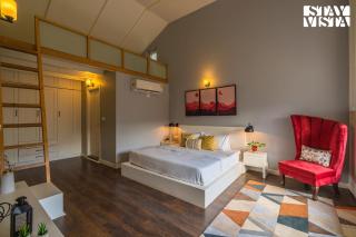 StayVista at Riverside Symphony -5BR Villa in Manali with River access - 3