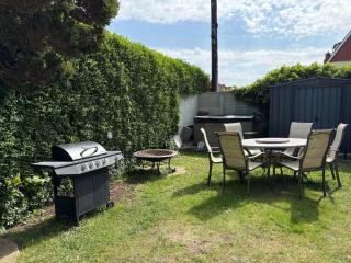 10 Guests - 5 Bedrooms - Free Parking - PetOK - Skegness - 2
