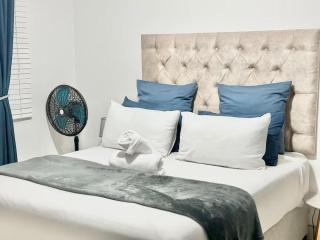 Stunning 2 Bed - Rooftop Braai Area - Sunset Views - Durban - 0