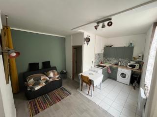 Jolie studio meublé tout équipé - Chalons en Champagne - 0