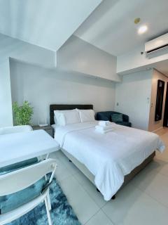 Sunny Studio with Netflix, Pool, & Gym in IT Park - Cebu - 9