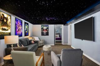 Movie Theater + Hot Tub | Game Yard | Sleeps 10! - 8