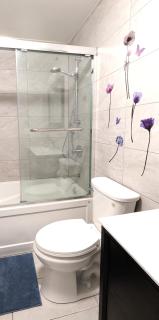 The Downtown Gem Toronto - 6