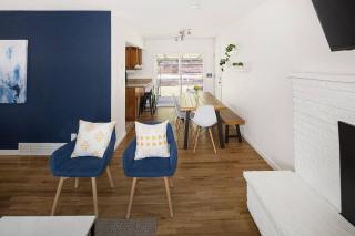 Family Retreat! By Denver + Hot Tub, Sleeps 10! - Wheat Ridge - 3