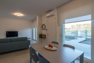 GuestHost - Flat 100m from Lake with Swimming Pool - 3