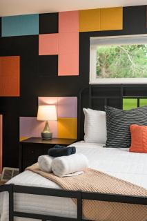 Mini Golf • Fire Pit • Hot Tub | Game House for 14 - Arvada - 8