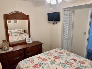 ROYAL GARDEN RESORT 206 condo - Myrtle Beach - 2