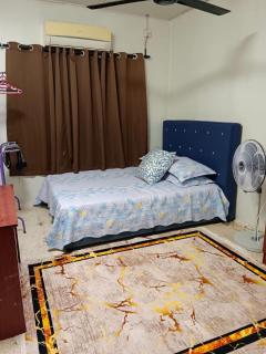 Dinie's Homestay, Petaling Jaya Selangor - Petaling Jaya - 0