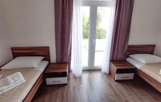 2 Bedroom Stunning Apartment In Stanici - Stanići - 1