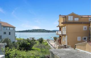 2 Bedroom Beautiful Apartment In Vodice - Vodice - 5