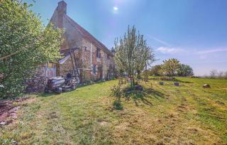 Amazing Home In Villaines-La-Gonais - - 1