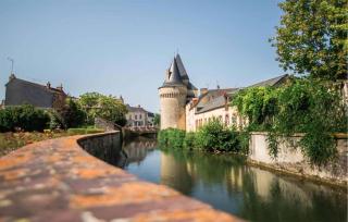 Amazing Home In Villaines-La-Gonais - - 2