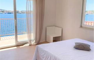 Stunning Apartment In Brodarica - Brodarica - 7