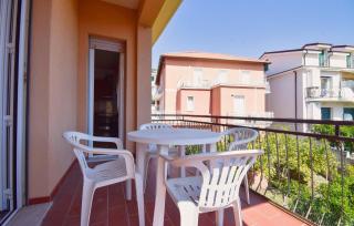 2 Bedroom Stunning Apartment In Pietra Ligure - 3
