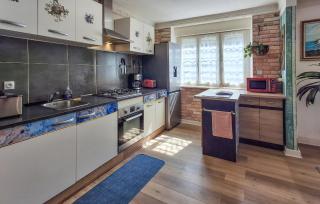 Awesome Home In Plounevez-Quintin - Plounevez-Quintin - 6
