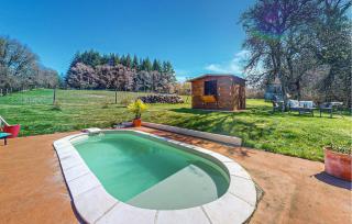 Awesome Home In Saint-Oradoux-De-Chiro -  - 3